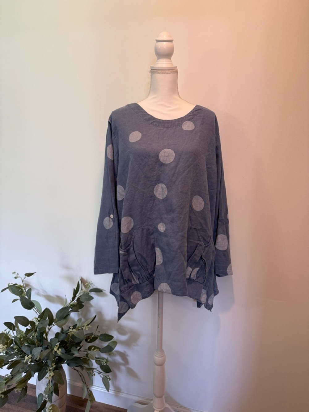 🩵 Ali Miles Slate Blue Polka Dot Top 🩵
